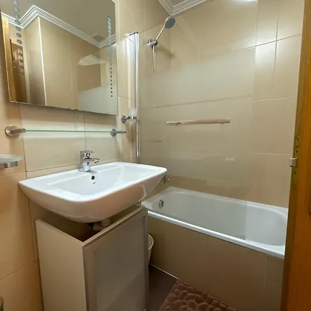 Piso En El Centro De Apartament